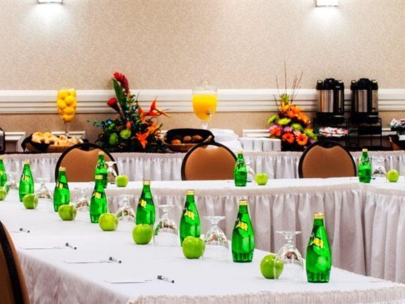 Holiday Inn Express & Suites Halifax - Bedford By Ihg Exteriör bild