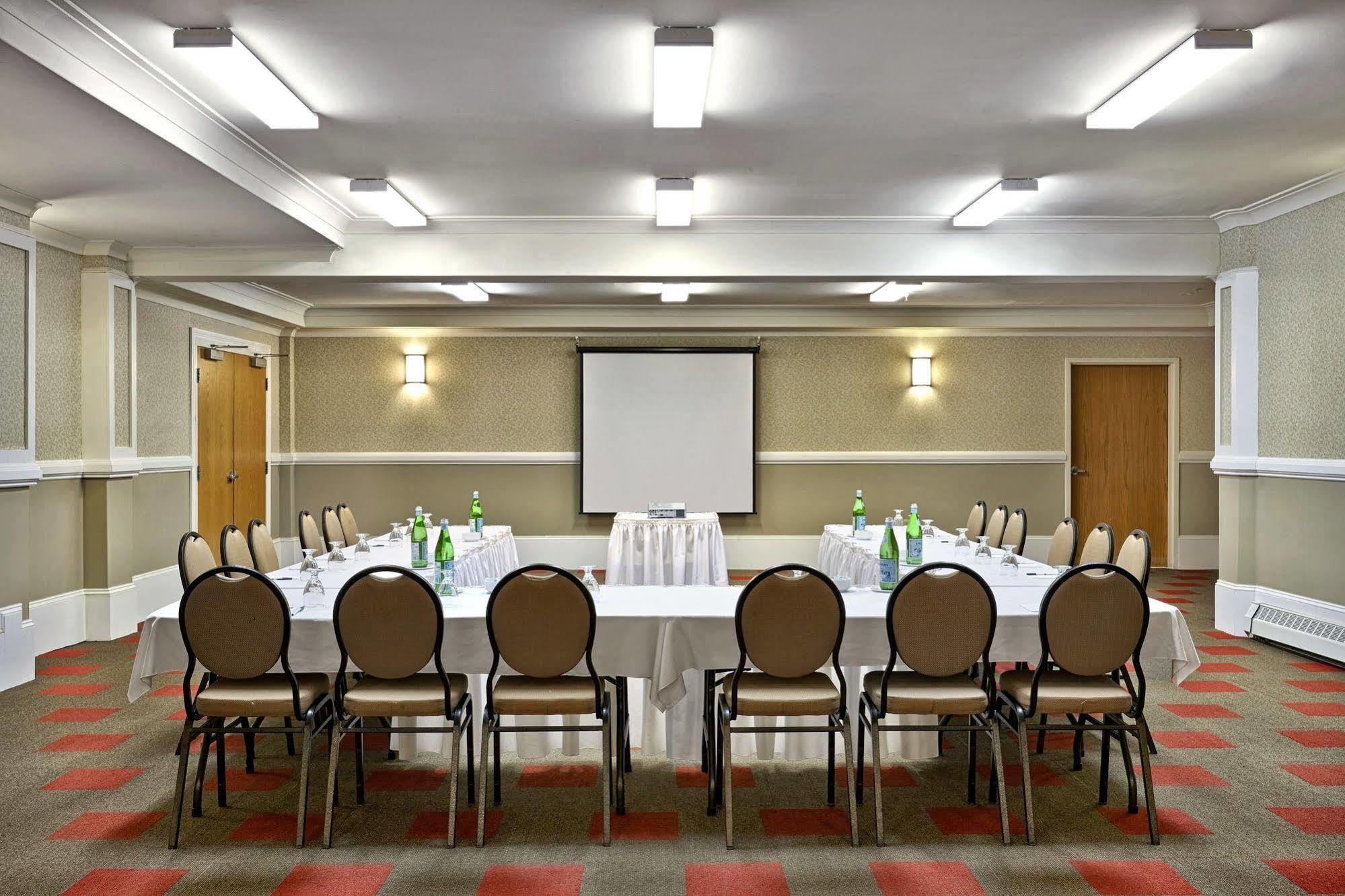 Holiday Inn Express & Suites Halifax - Bedford By Ihg Exteriör bild